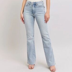 Judy Blue Bootcut Highrise Tummy Control Light Wash Size 9/29